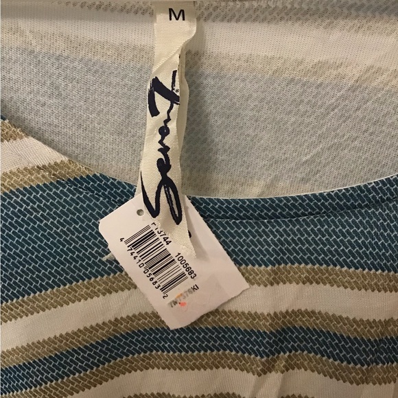 Womens Seven7 Cover Top NWT - Picture 3 of 5